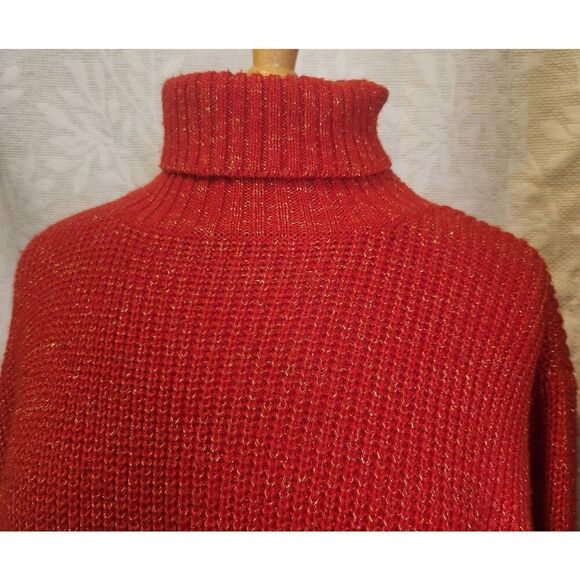 Adell Barre red turtleneck long sleeved sweater w/sparkly silver thread accents - Picture 5 of 9